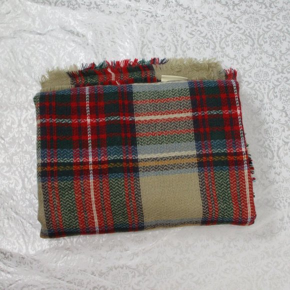 MODCLOTH Red Square Scarf - Picture 9 of 11